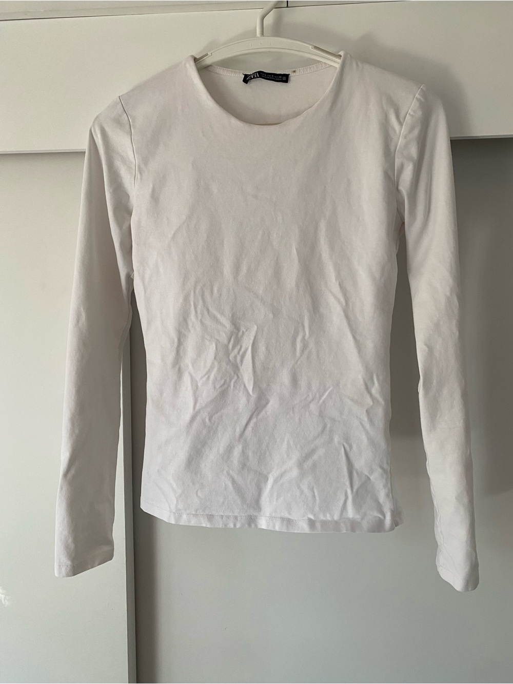 Zara White Crewneck Long Sleeve Top